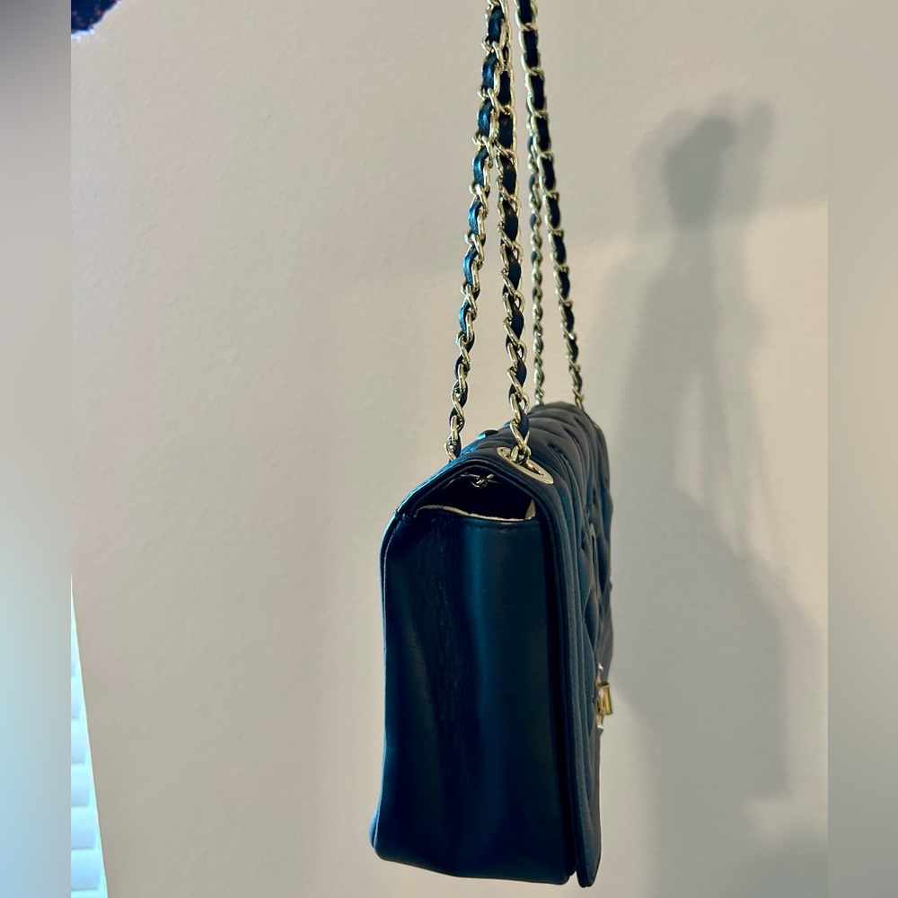 Valentino By Mario Valentino Black Quilted Shoulder Bag - Picture 2 of 8